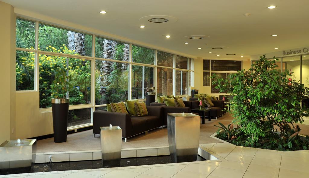 Cresta Lodge Gaborone Bagian luar foto