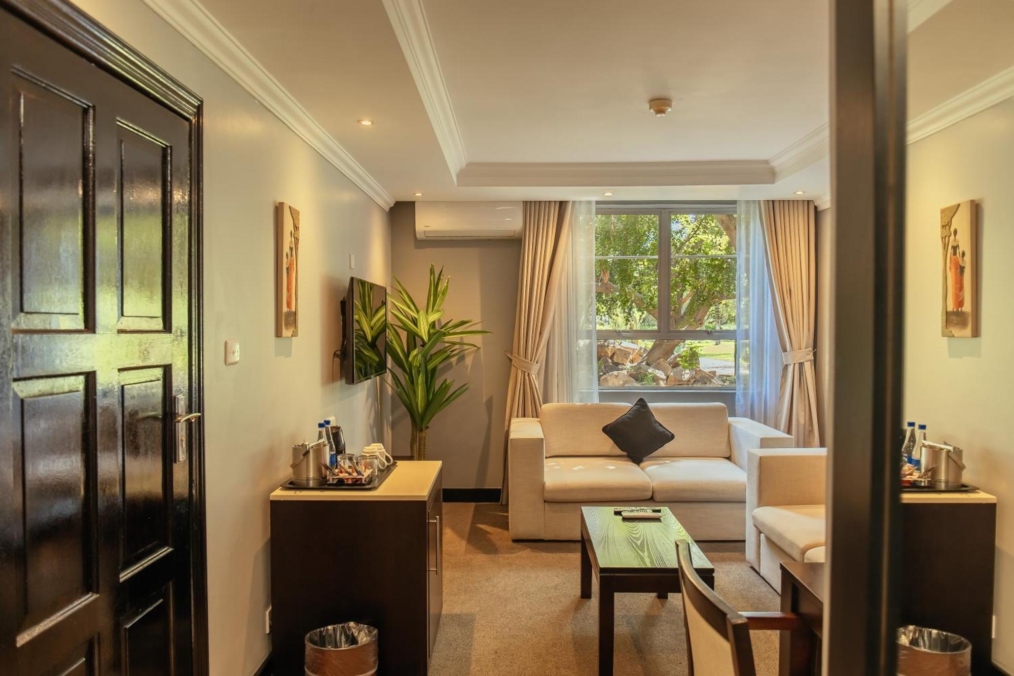 Cresta Lodge Gaborone Bagian luar foto