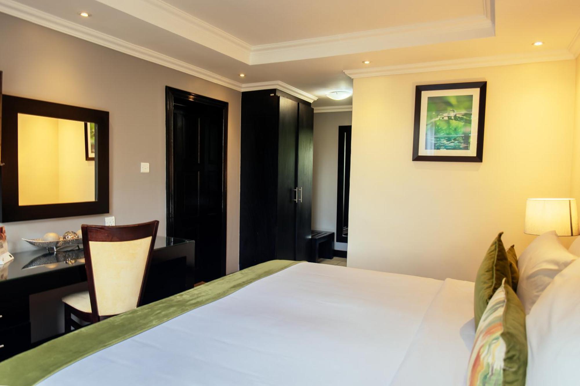 Cresta Lodge Gaborone Bagian luar foto