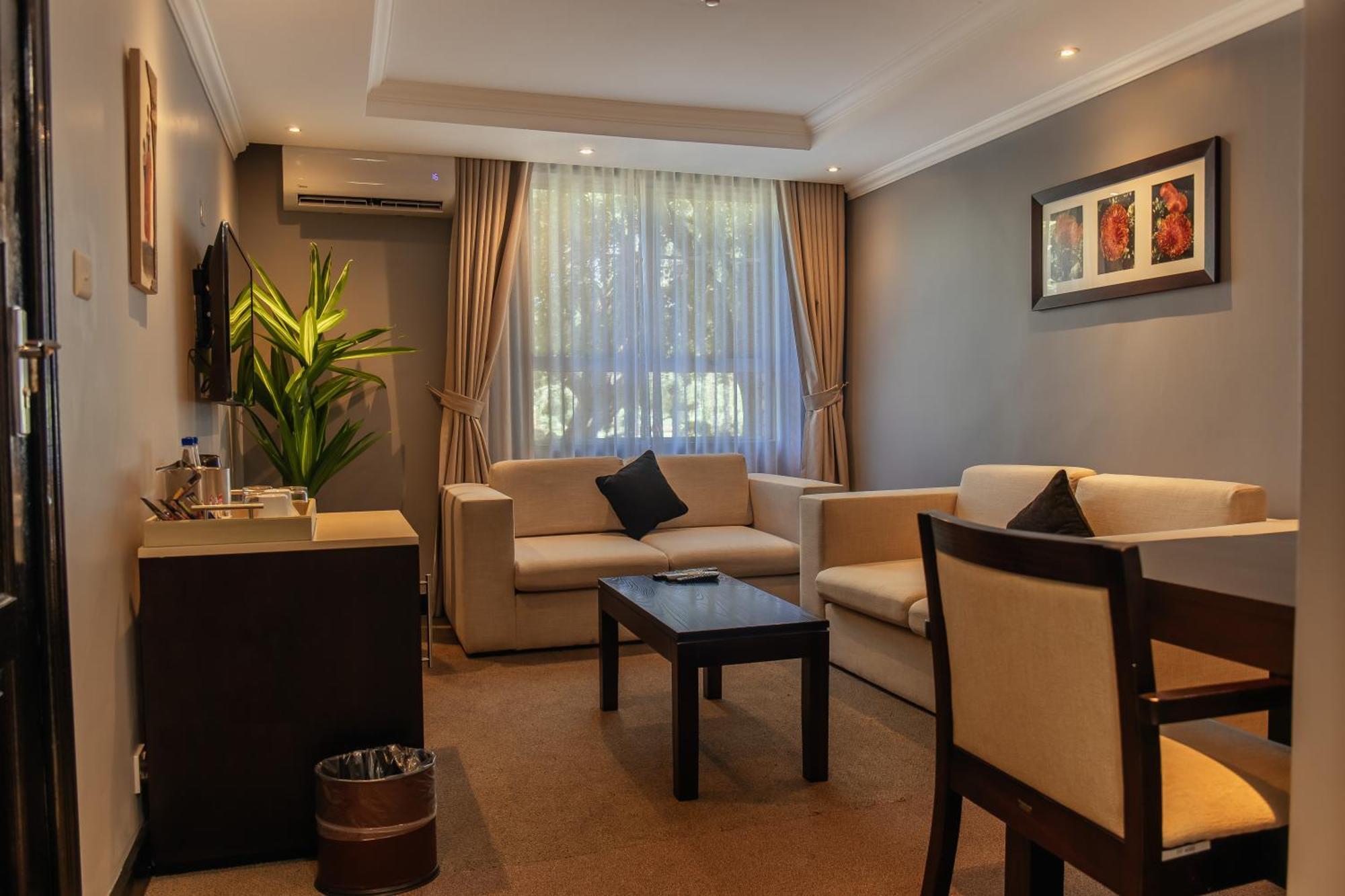 Cresta Lodge Gaborone Bagian luar foto