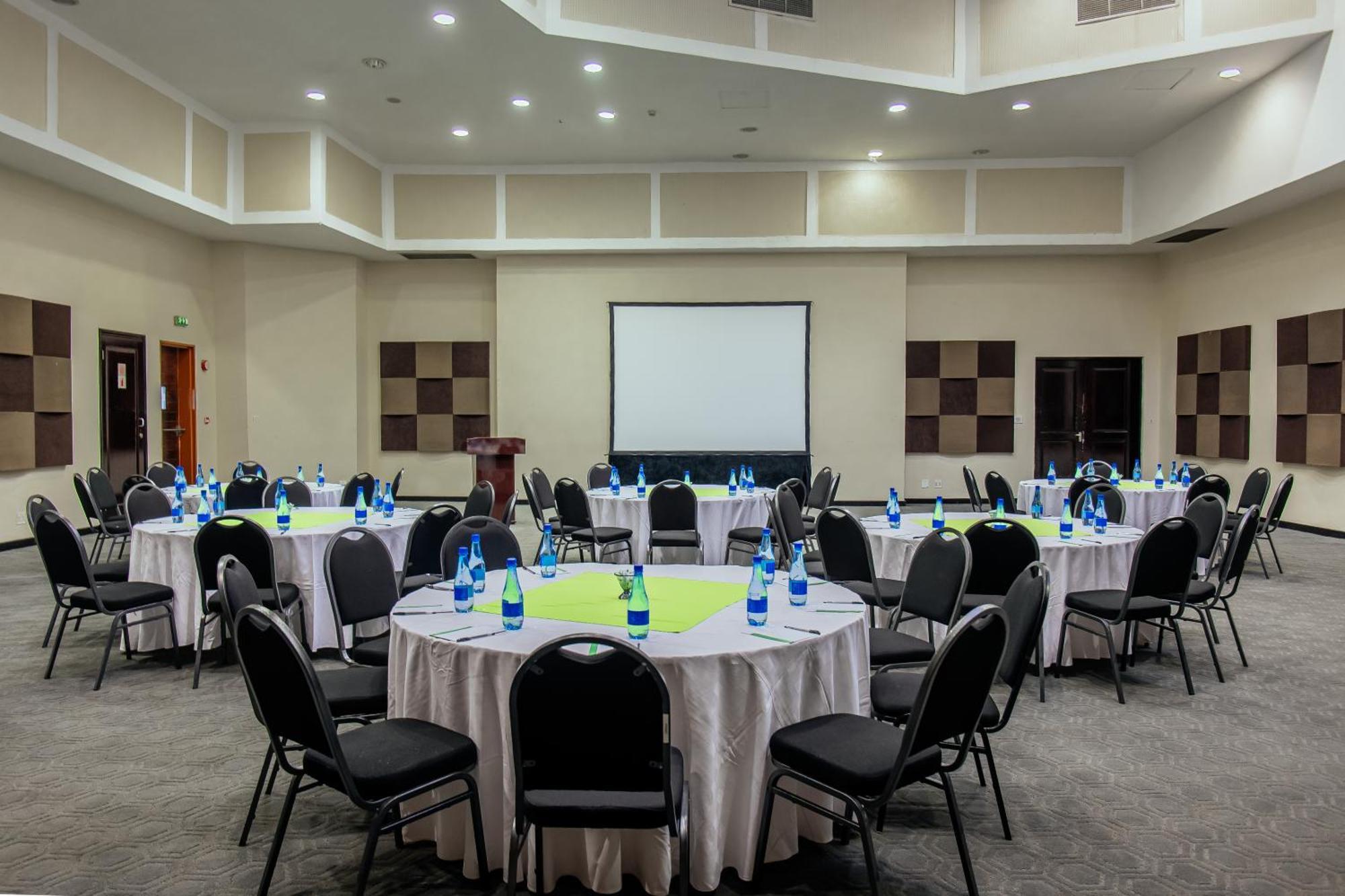 Cresta Lodge Gaborone Bagian luar foto